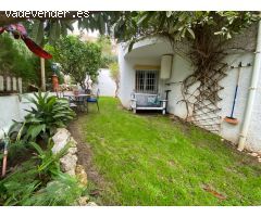 2 dormitorios y 1 baño en planta baja con jardin