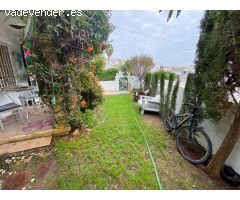 2 dormitorios y 1 baño en planta baja con jardin