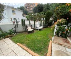 2 dormitorios y 1 baño en planta baja con jardin