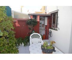 Excelente chalet adosado a la venta en Los Boliches