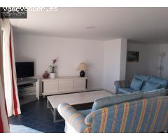 Se alquila bonito apartamento