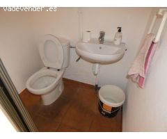 PALAMÓS: Zona Sant Joan, se vende garage cerrado de 25 m2. aprox. con aseo