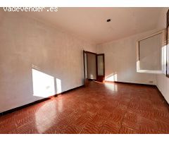 PALAMÓS:  PISO MUY CÉNTRICO DE 93 m2 aprox. A POCOS METROS DE LA PLAYA.