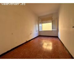 PALAMÓS:  PISO MUY CÉNTRICO DE 93 m2 aprox. A POCOS METROS DE LA PLAYA.