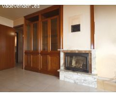 PALAMÓS: !GRAN OPORTUNIDAD! PISO A 200 METROS DE LA PLAYA, CON ASCENSOR Y PATIO DE 20 m2.