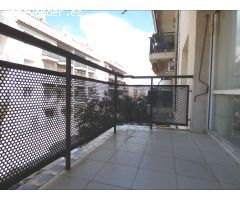 PALAMÓS: !GRAN OPORTUNIDAD! PISO A 200 METROS DE LA PLAYA, CON ASCENSOR Y PATIO DE 20 m2.