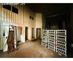 Se Vende Amplio Local 120m2 en Zona La Peña