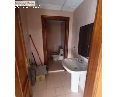 SE ALQUILA LOCAL COMERCIAL EN POLIGONO SAN CRISTOBAL (VALLADOLID)