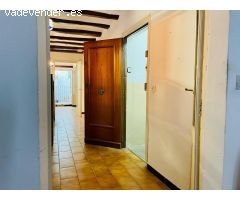 Edificio en venta en el centro de Figueres. Ideal Inversores.