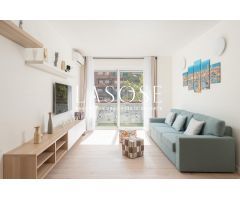 Amplio Piso de 4 Habitaciones con Terraza en Hostafrancs