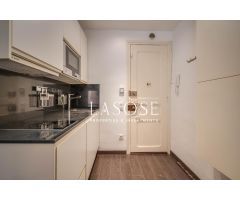 Precioso estudio en alquiler en Calle Petritxol