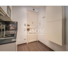Precioso estudio en alquiler en Calle Petritxol