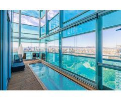 Ático de lujo con piscina privada y vistas panorámicas al mar y Barcelona — Illa del Mar, Diagonal