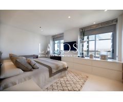 Ático de lujo con piscina privada y vistas panorámicas al mar y Barcelona — Illa del Mar, Diagonal