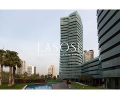 Ático de lujo con piscina privada y vistas panorámicas al mar y Barcelona — Illa del Mar, Diagonal