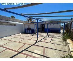Chalet primera linea en tres piedras (Chipiona)