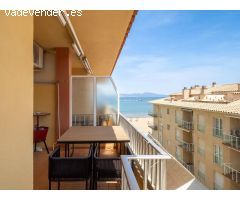 Piso con vistas al mar y a pocos pasos de la playa