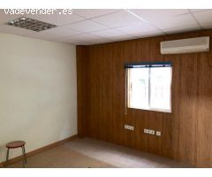 NAVE CON OFICINAS EN CAPELLANIAS