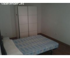 Se alquila piso en el Centro a Estudiantes, reformado