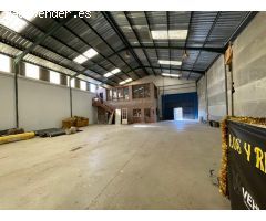 ESPECTACULAR NAVE DE 800 METROS EN CAPELLANIAS