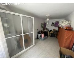 CASA CON MUCHAS POSIBILIDADES EN SIERRA DE FUENTES