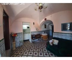Casa para reformar con patio en Botija