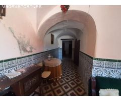 Casa para reformar con patio en Botija