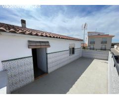 CASA MUY LUMINOSA  EN ARROYO DE LA LUZ
