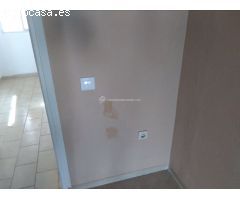 Local comercial en Alquiler en Malpartida de Cáceres, Cáceres