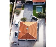 CASA CON TERRENO EN ALQUILER