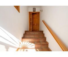 Preciosa casa de reciente construcción en Benalúa de las Villas
