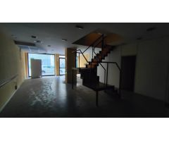 Piso con local comercial en El Ejido