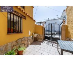 Bonita casa cueva con garaje en pleno centro de Guadix.
