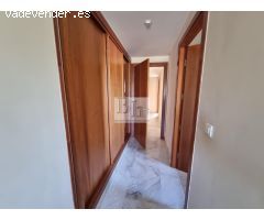 BLANHOGAR VENDE EN EXCLUSIVA ESTA MAGNIFICA VIVIENDA EN URB. SOL ANDALUSI