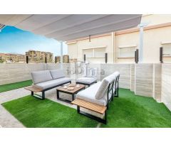 Blanhogar vende espectacular Ático Dúplex en la zona de Huelin.