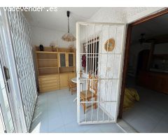 Chalet adosado cerca de la Laguna Rosa de Torrevieja por solo 110.000€