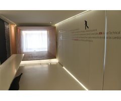 Se vende (o alquila) oficina en edificio de oficinas con ascensor en Reina Victoria!!!