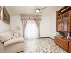 Se alquila piso de 3 habitaciones y balcón junto Ceu y Puente de la Virgen!!
