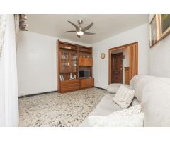 Se alquila piso de 3 habitaciones y balcón junto Ceu y Puente de la Virgen!!