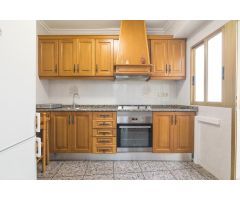 Se alquila piso de 3 habitaciones y balcón junto Ceu y Puente de la Virgen!!