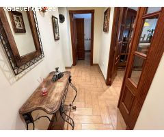 Se alquila piso con ascensor reformado en Avenida de Novelda!!!!