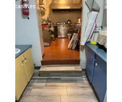 Te ofrecemos 3 locales contiguos con 5 habitaciones, cocinas, 4 baños y restaurante!!!