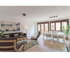 Lujosa vivienda amplia y reformada con terraza privada