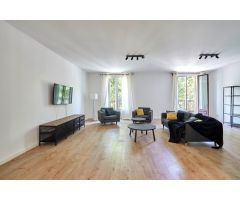 Lujosa vivienda amplia y reformada frente a Las Ramblas