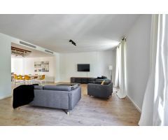Lujosa vivienda amplia y reformada frente a Las Ramblas