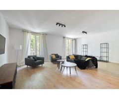 Lujosa vivienda amplia y reformada frente a Las Ramblas