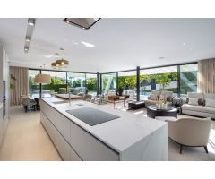 Villa en Venta en Marbella, Málaga