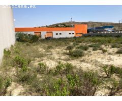 SOLAR INDUSTRIAL EN POLIGONO 3 HERMANAS DE ASPE