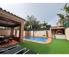 ¡ESPECTACULAR CHALET EN LOS PINOS!