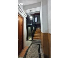 GESPAIN ACTIVIDADES INMOBILIARIAS OFRECE PISO EN CASCO HISTÓRICO.